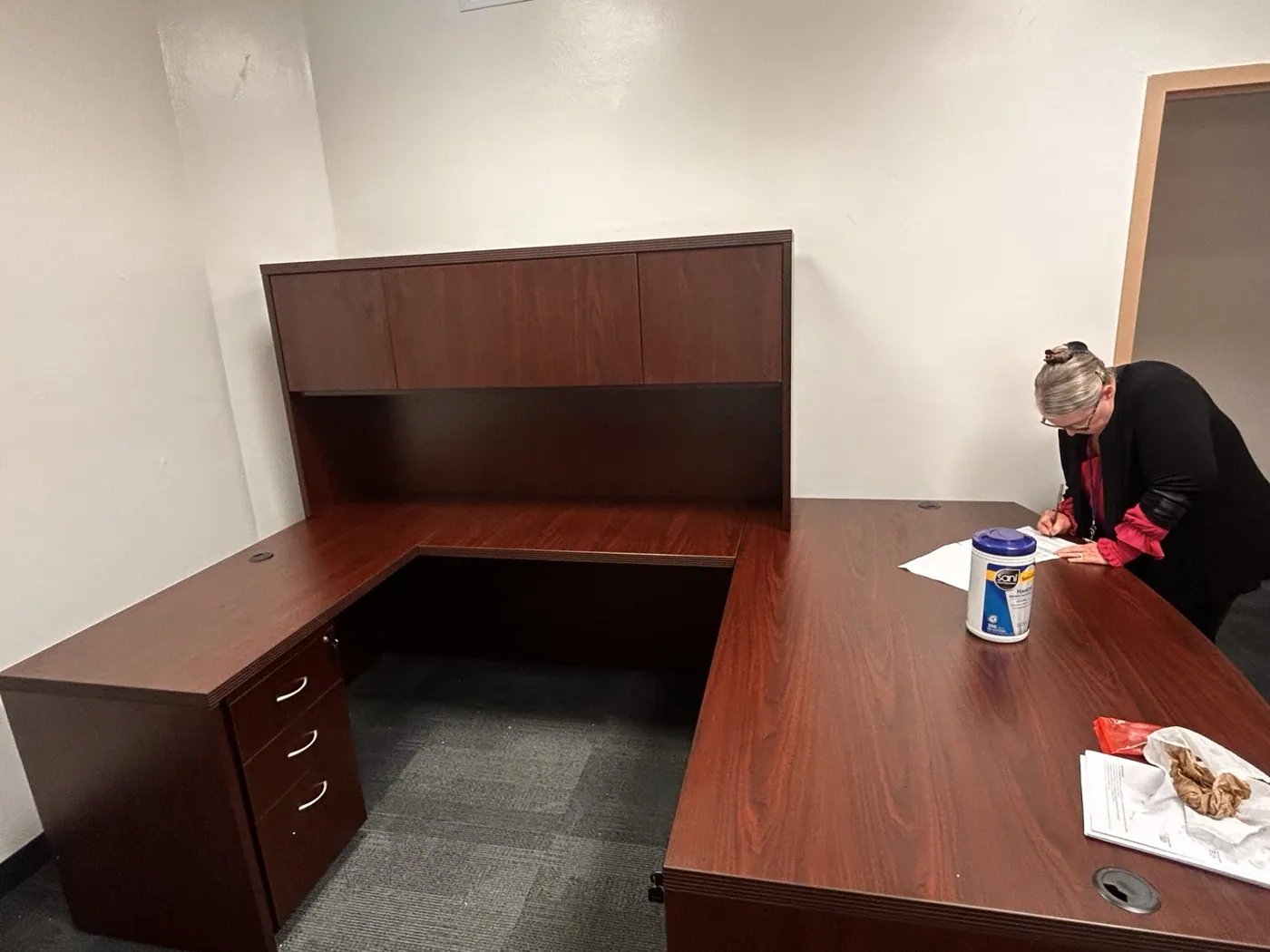 Commercial Office Desk Assembly